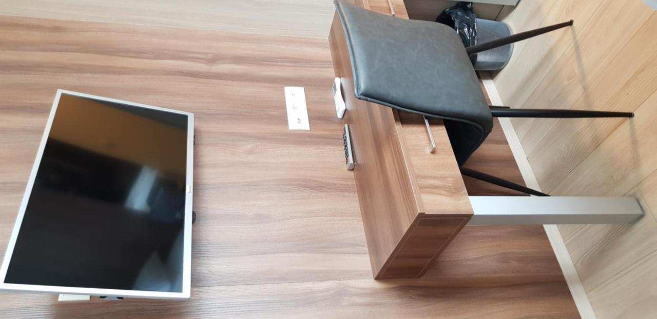 Metropolis Apartamenty Centrum กาลิช ภายนอก รูปภาพ