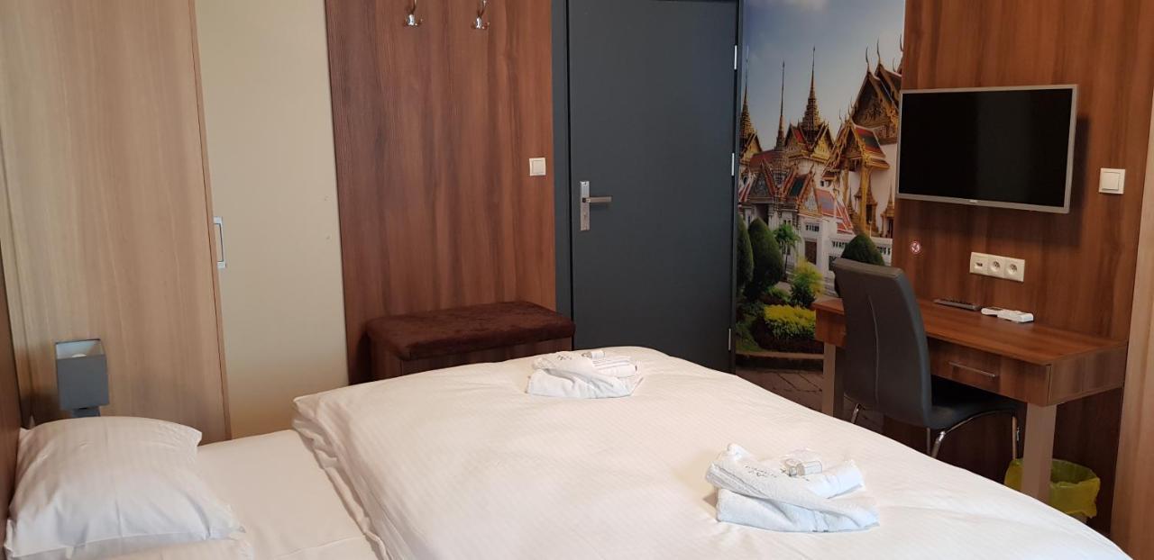 Metropolis Apartamenty Centrum กาลิช ภายนอก รูปภาพ