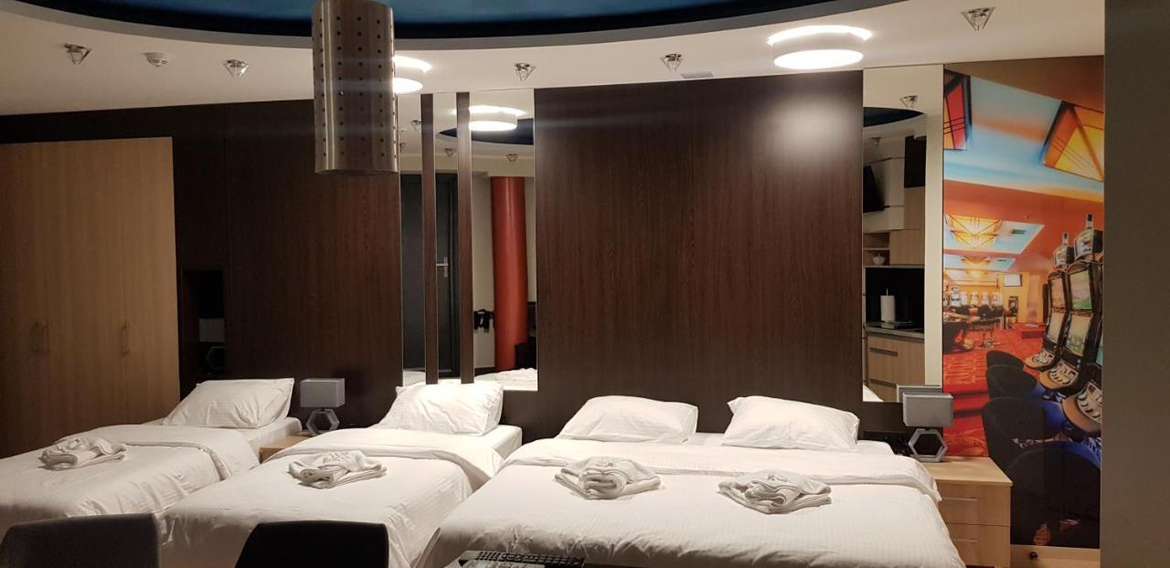 Metropolis Apartamenty Centrum กาลิช ภายนอก รูปภาพ