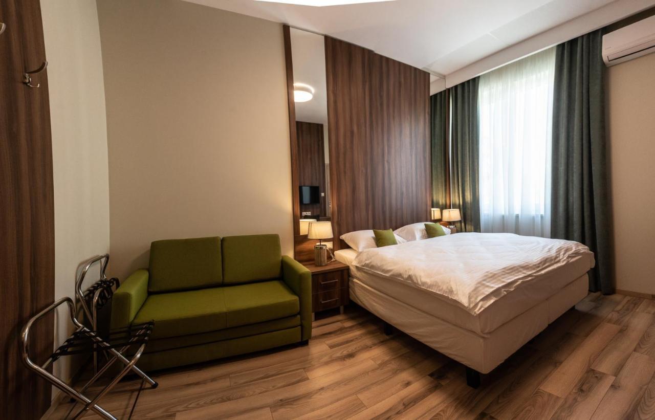Metropolis Apartamenty Centrum กาลิช ภายนอก รูปภาพ